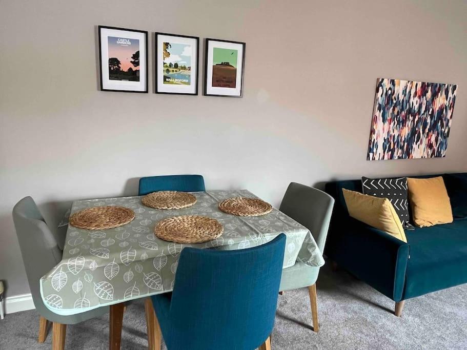 וולינגפורד Town Centre Apartment With Parking מראה חיצוני תמונה
