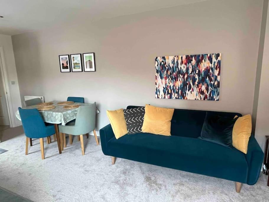 וולינגפורד Town Centre Apartment With Parking מראה חיצוני תמונה